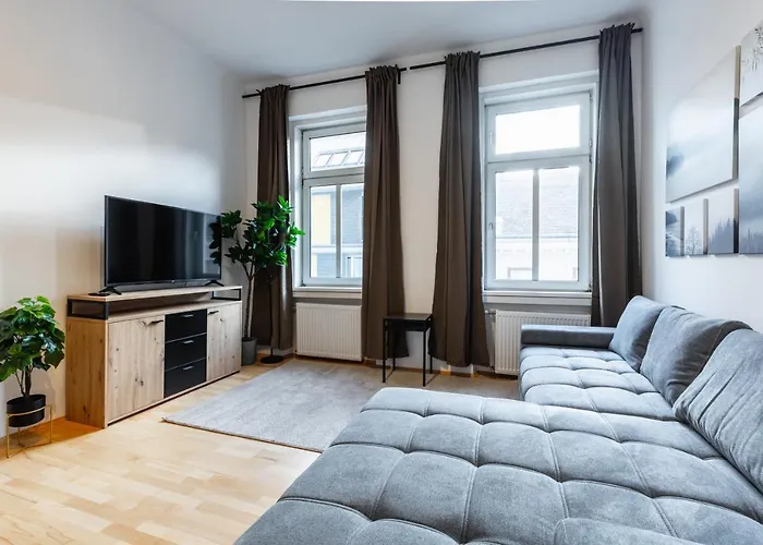 Apartment Cozy Steps Away From Wiener Stadthalle *